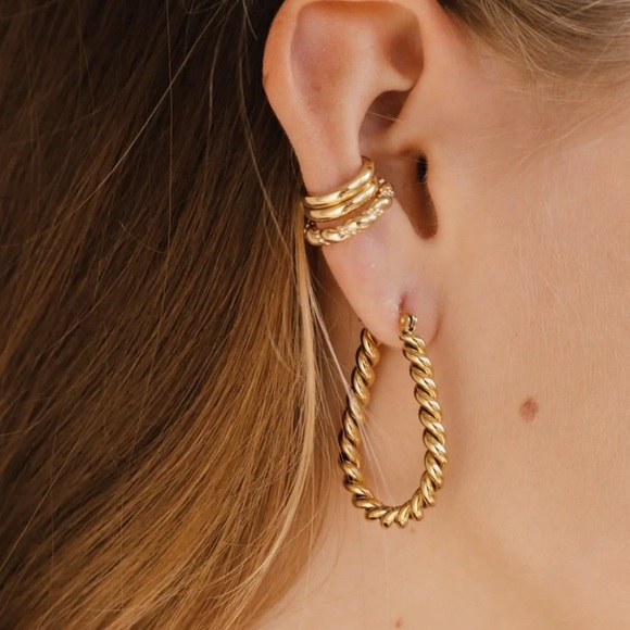 Jewelry - Waterproof twist gold plated earrings